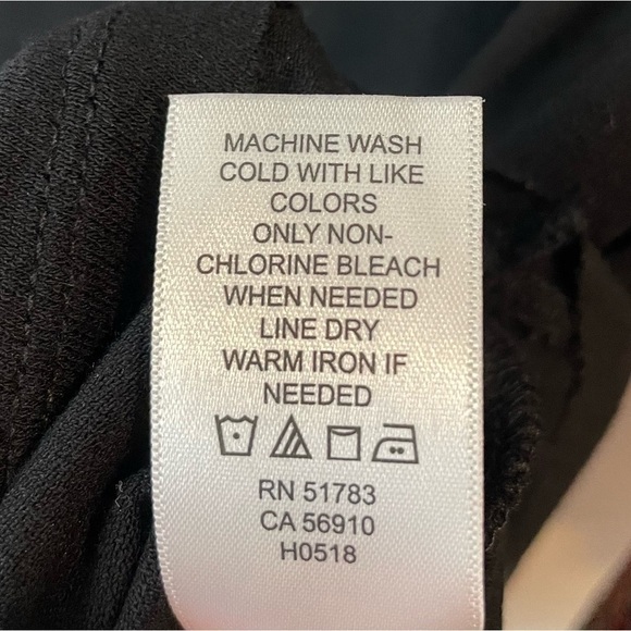 Maurices Sheer Floral Bell Sleeve Top Sz M Black Red Mixed Media Boho Shirt EUC - Picture 11 of 11